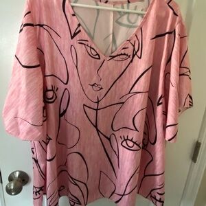 Figure graphic blouse size 4XL (20)